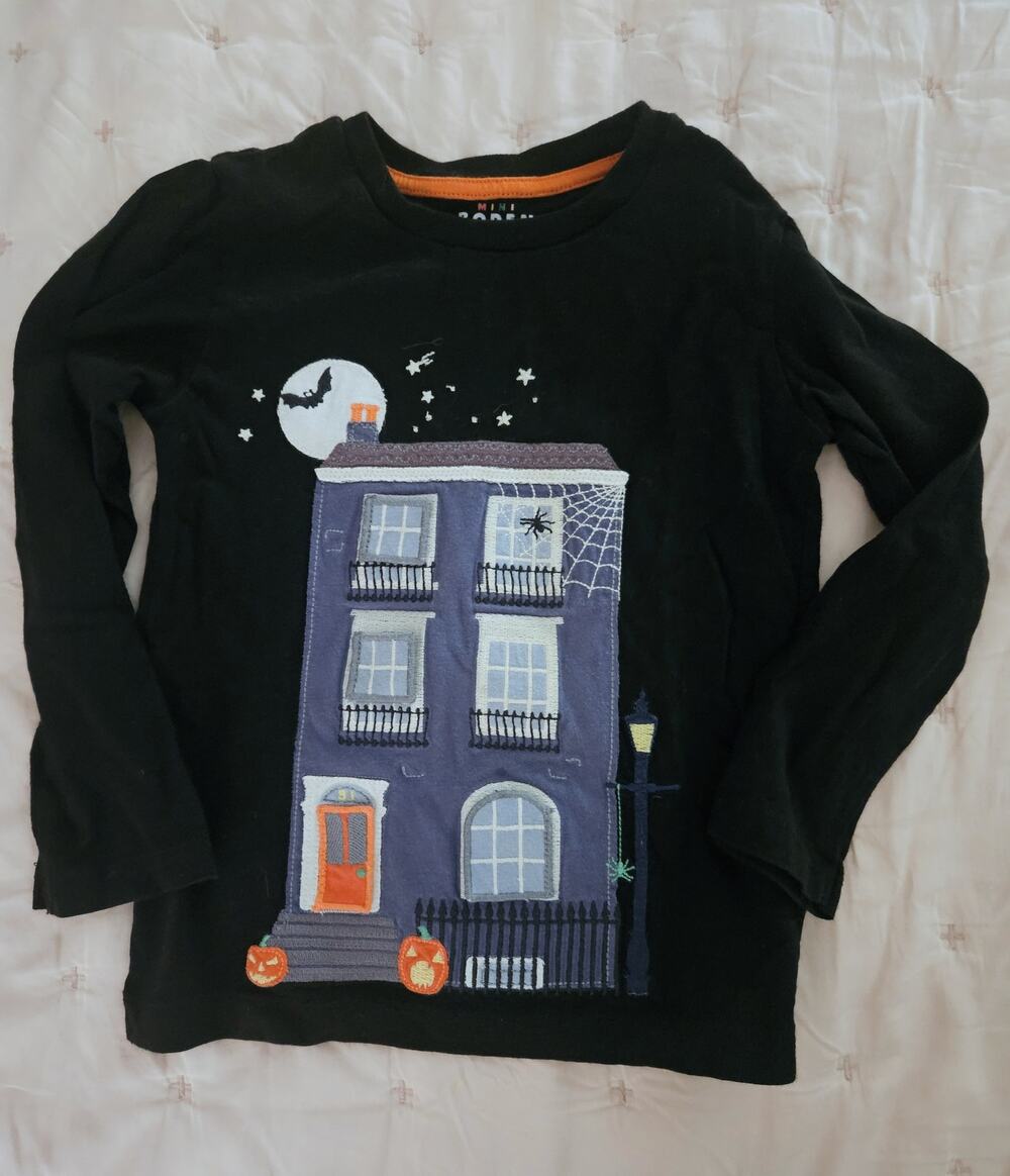 Mini Boden Haunted House Halloween Black Lift the Flap Appliqué Shirt 3-4Y